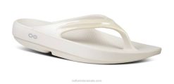 Ivory OOFOS Women's OOlala Sandal 404R68